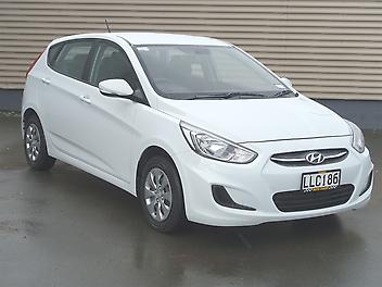 38,483 Km, Hatchback, 1368 cc, Petrol engine, CVT