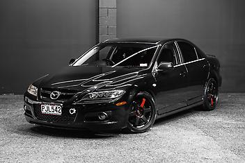 123,000 Km, Sedan, 2260 cc, Petrol engine, Manual