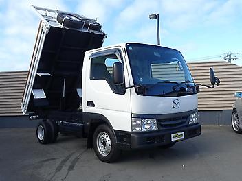 60,674 Km, Truck-Dump Truck, 1998 cc, Petrol engine, Manual