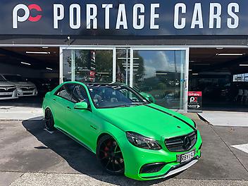 96,700 Km, Sedan, 5461 cc, Petrol engine, Automatic
