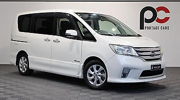 105,730 Km, People Movers, 1997 cc, Hybrid engine, Automatic