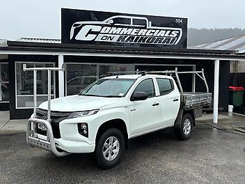 245,836 Km, Ute, 2442 cc,  engine, Auto