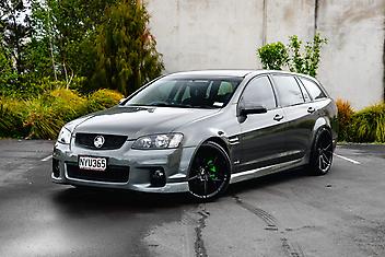 133,000 Km, Station Wagon, 3564 cc, Petrol engine, Automatic