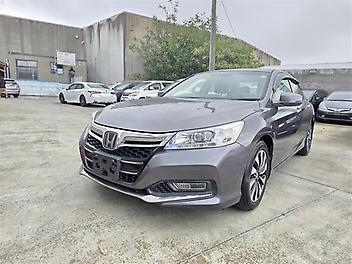 113,026 Km, Sedan, 2000 cc, Hybrid engine, Automatic