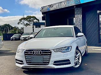 70,910 Km, Sedan, Petrol engine, Automatic