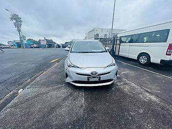 94,000 Km, Hatchback, 1800 cc, Hybrid engine, Automatic