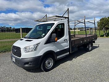 284,900 Km, Truck, 2198 cc, Diesel engine, Manual