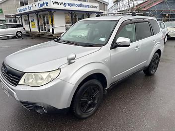 156,674 Km, Wagon, 1990 cc, Petrol engine, Auto