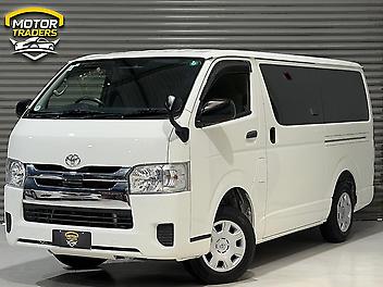 106,258 Km, Van, 2800 cc, Diesel engine, Automatic