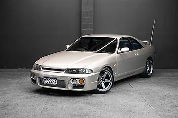 165,243 Km, Coupe, 2498 cc, Petrol engine, Manual