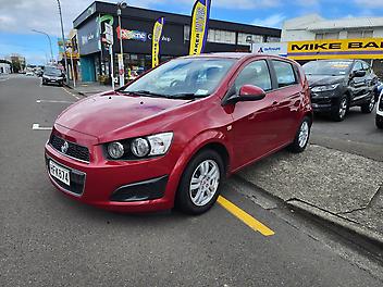 82,543 Km, Hatchback, 1598 cc, Petrol engine, Automatic