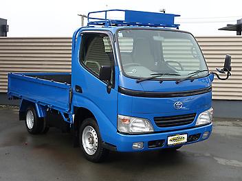 28,293 Km, Truck - Flat Deck, 1998 cc, Petrol engine, Manual