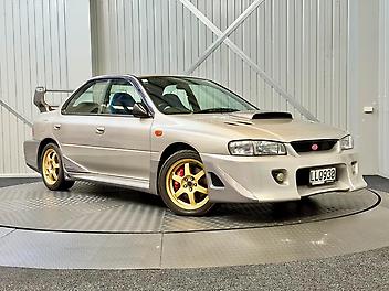 99,200 Km, Sedan, 2000 cc, Petrol engine, Manual