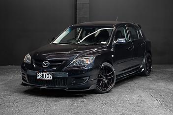 175,797 Km, Hatchback, 2260 cc, Petrol engine, 6 Speed Manual