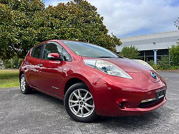 95,962 Km, Hatchback, 0 cc, Electric engine, Automatic