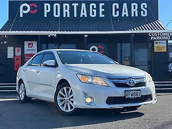 54,180 Km, Sedan, 2493 cc, Petrol engine, Automatic