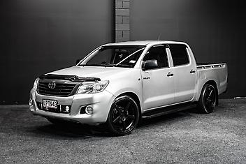 177,000 Km, Ute, 2694 cc, Petrol engine, Manual