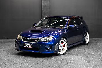 139,000 Km, Hatchback, 2457 cc, Petrol engine, Automatic