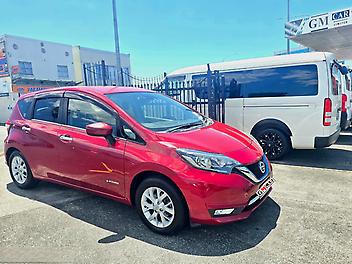 125,700 Km, Hatchback, 1198 cc, Hybrid engine, Automatic