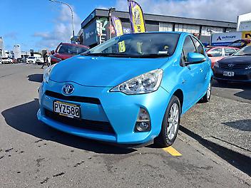 73,459 Km, Hatchback, 1496 cc, Hybrid (Electricity) engine, Automatic