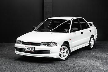 103,000 Km, Sedan, 1830 cc, Petrol engine, Manual