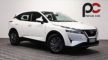 93,940 Km, Station Wagon, 1332 cc, Petrol engine, Automatic