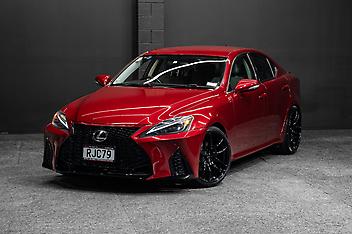 111,495 Km, Sedan, 2499 cc, Petrol engine, Automatic