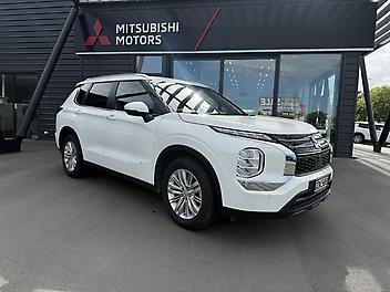 99,000 Km, RV/SUV, 2488135 cc, Petrol engine, CVT