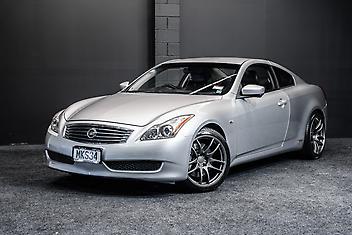 160,000 Km, Coupe, 3690 cc, Petrol engine, Automatic