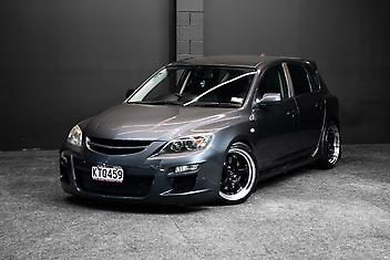 135,000 Km, Hatchback, 2260 cc, Petrol engine, Manual