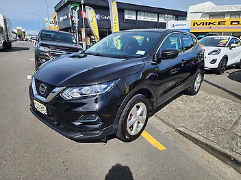 106,939 Km, Hatchback, 1997 cc, Petrol engine, Automatic