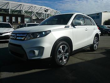 64,000 Km, RV/SUV, 1600 cc, Petrol engine, automatic