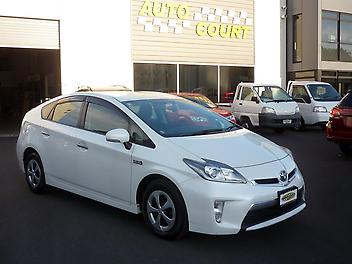 47,516 Km, Hatchback, 1797 cc, Plug-in Hybrid engine, CVT