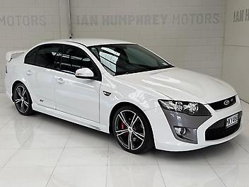 120,000 Km, Sedan, 4951 cc, Petrol engine, 6 Speed Automatic (TipTronic)