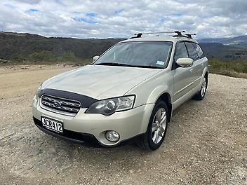 213,598 Km, Station Wagon, 2450 cc, Petrol engine, Automatic