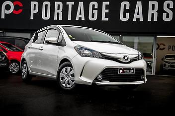 33,763 Km, Hatchback, 1329 cc, Petrol engine, Automatic