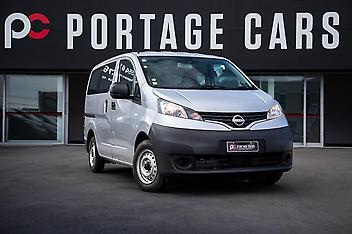 128 Km, Van, 1597 cc, Petrol engine, Automatic