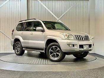 424,500 Km, SUV / 4x4, 4000 cc, Petrol engine, Automatic