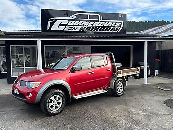 284,916 Km, Ute, 3200 cc, Diesel engine, Auto