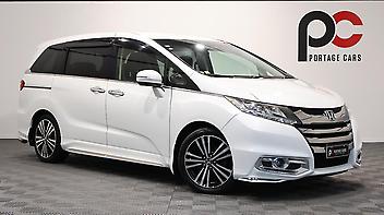 149,420 Km, People Movers, 2356 cc, Petrol engine, Automatic