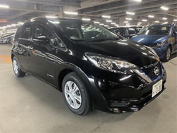 82,594 Km, Hatchback, 1200 cc, Hybrid engine, Automatic