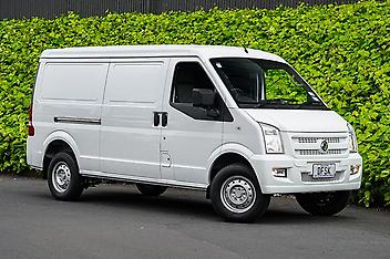 1 Km, Van, 0 cc, Electric engine, Auto