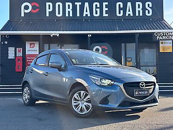 33,374 Km, Hatchback, 1298 cc, Petrol engine, Automatic