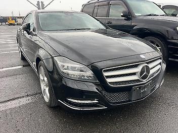 73,000 Km, Sedan, 3500 cc, Petrol engine, Automatic
