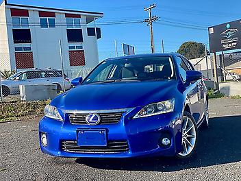 41,023 Km, Hatchback, 1800 cc, Petrol - Hybrid engine, Automatic