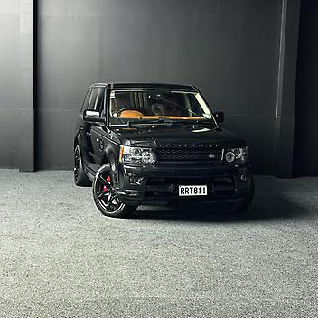 99,600 Km, Rv-suv, 4999 cc, Petrol engine, Automatic