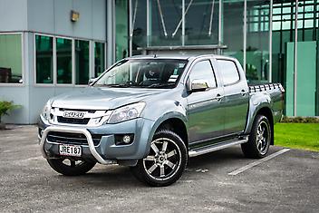126,000 Km, Ute, 2999 cc, Diesel engine, Manual