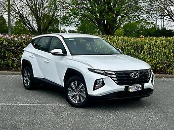 30,616 Km, RV-SUV, 1600 cc,  engine, Automatic