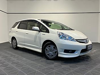 101,132 Km, Station Wagon, 1339 cc, Hybrid engine, Automatic