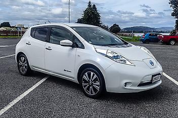 75,210 Km, Hatchback, 0 cc, Electric engine, Automatic